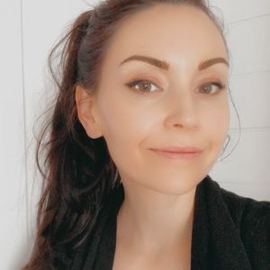 Meet your Posher, Desiree